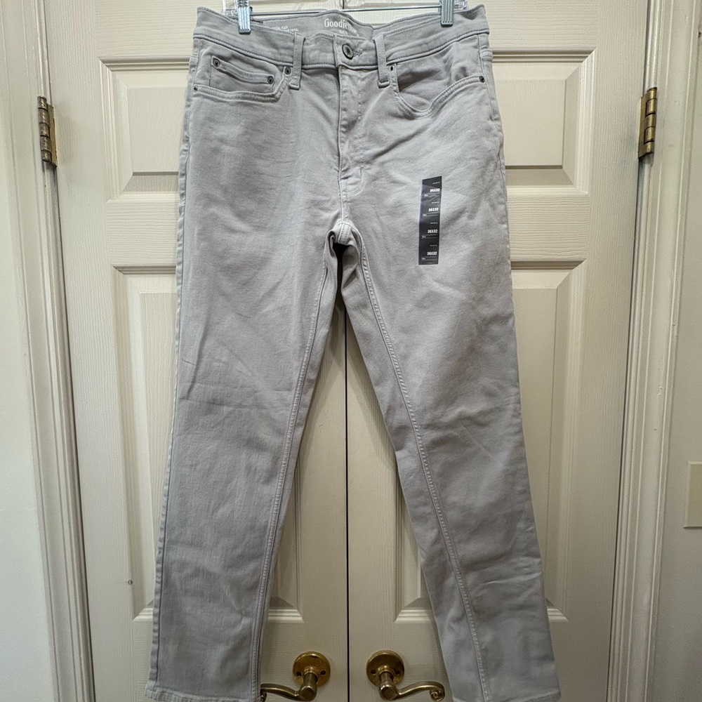 Goodfellow & Co Men’s Light Gray Straight Jeans